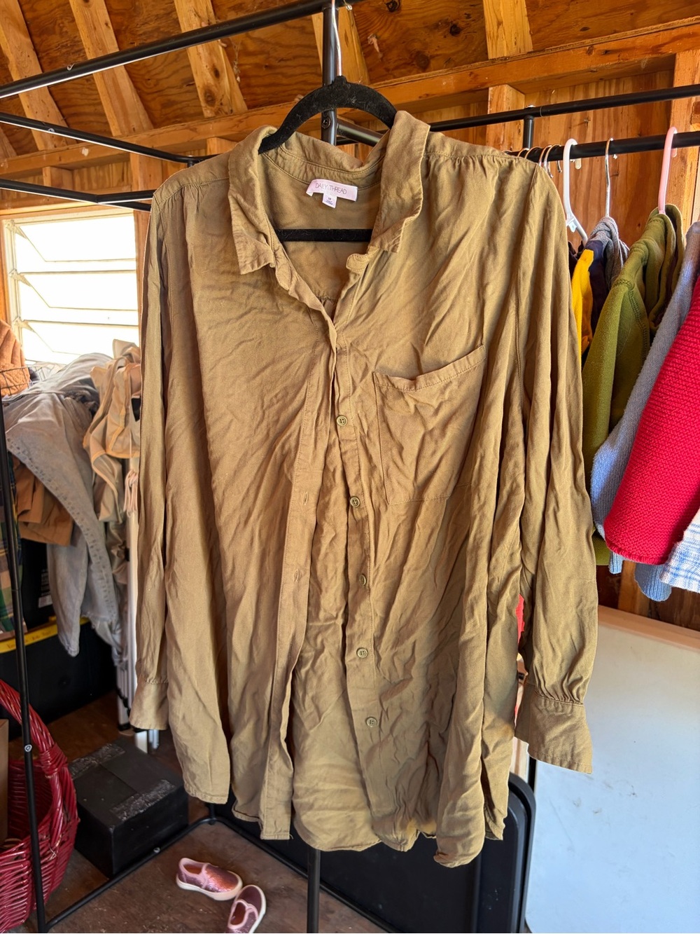 Lightweight Women’s Button-Down Shirt  - Olive
